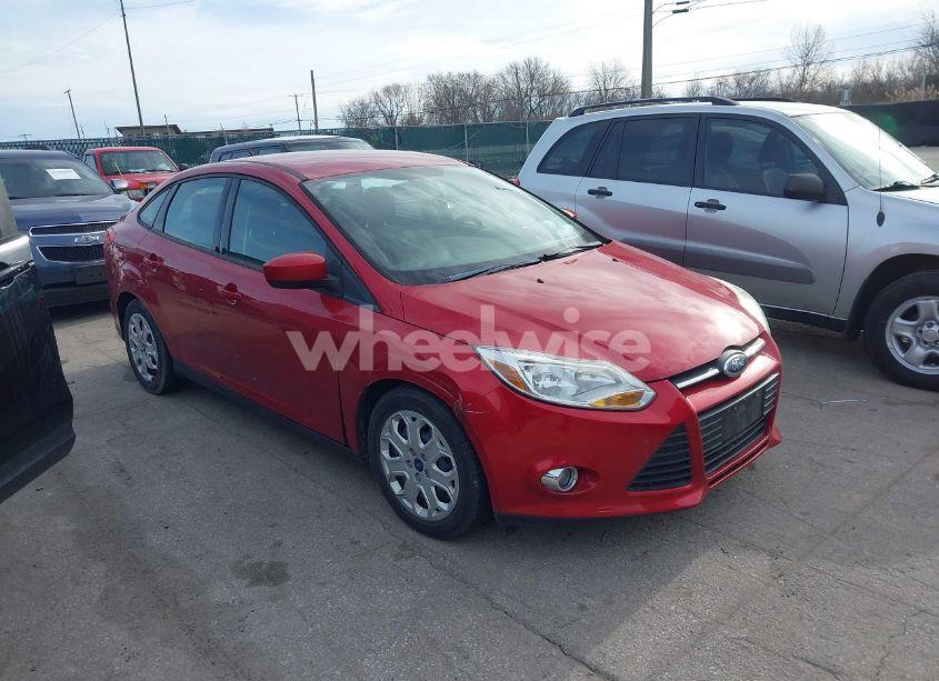 2012 Ford Focus SE (VIN 1FAHP3F2XCL233434) main photo