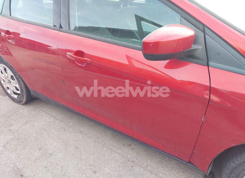 Photo 12 of 2012 Ford Focus SE (VIN 1FAHP3F2XCL233434)