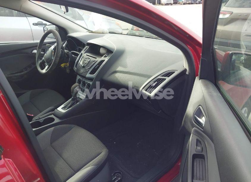 Photo 5 of 2012 Ford Focus SE (VIN 1FAHP3F2XCL233434)