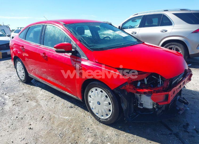 2012 Ford Focus SE (VIN 1FAHP3F2XCL238925) main photo