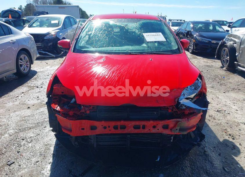 Photo 13 of 2012 Ford Focus SE (VIN 1FAHP3F2XCL238925)