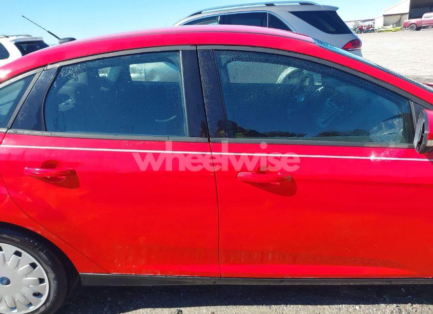 Photo 14 of 2012 Ford Focus SE (VIN 1FAHP3F2XCL238925)