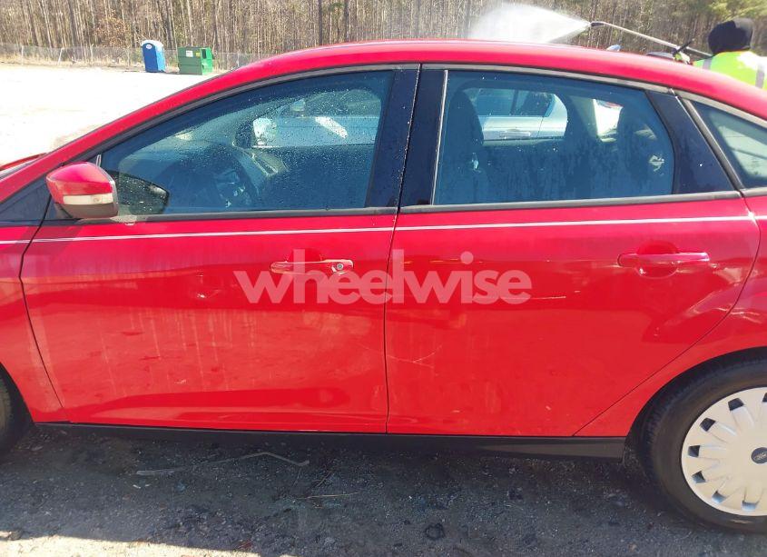 Photo 15 of 2012 Ford Focus SE (VIN 1FAHP3F2XCL238925)