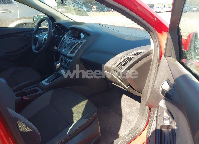 Photo 5 of 2012 Ford Focus SE (VIN 1FAHP3F2XCL238925)