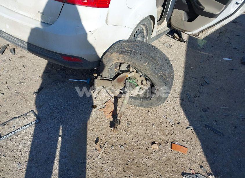 Photo 12 of 2012 Ford Focus SE (VIN 1FAHP3F2XCL262206)