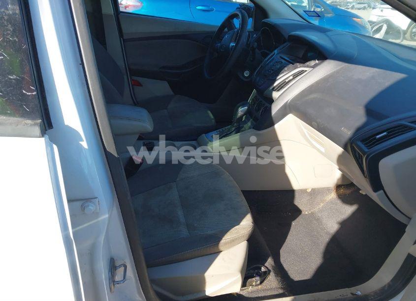 Photo 5 of 2012 Ford Focus SE (VIN 1FAHP3F2XCL262206)