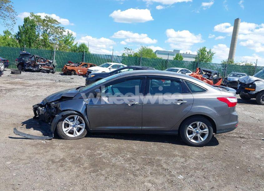 Photo 14 of 2012 Ford Focus SE (VIN 1FAHP3F2XCL265154)