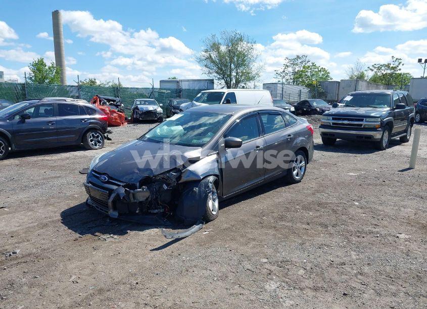 Photo 2 of 2012 Ford Focus SE (VIN 1FAHP3F2XCL265154)
