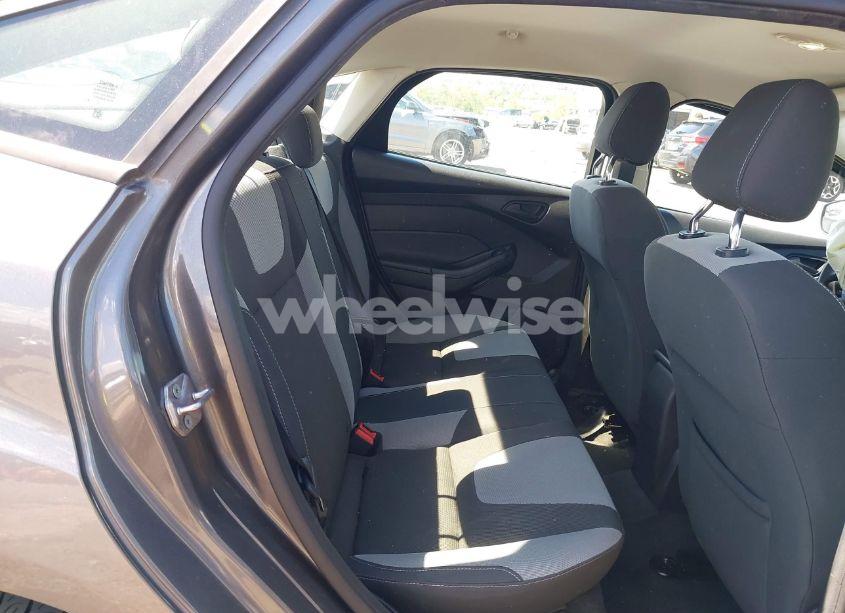Photo 8 of 2012 Ford Focus SE (VIN 1FAHP3F2XCL265154)
