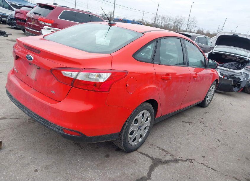 Photo 4 of 2012 Ford Focus SE (VIN 1FAHP3F2XCL266482)
