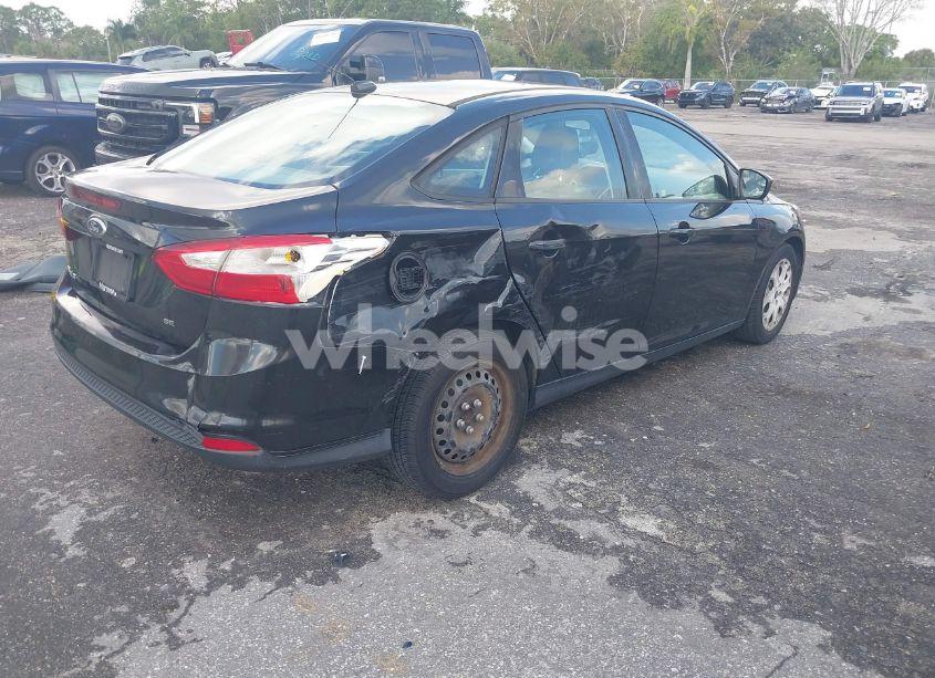 Photo 4 of 2012 Ford Focus SE (VIN 1FAHP3F2XCL287848)