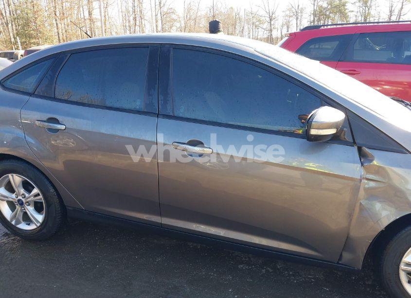 Photo 13 of 2012 Ford Focus SE (VIN 1FAHP3F2XCL293326)