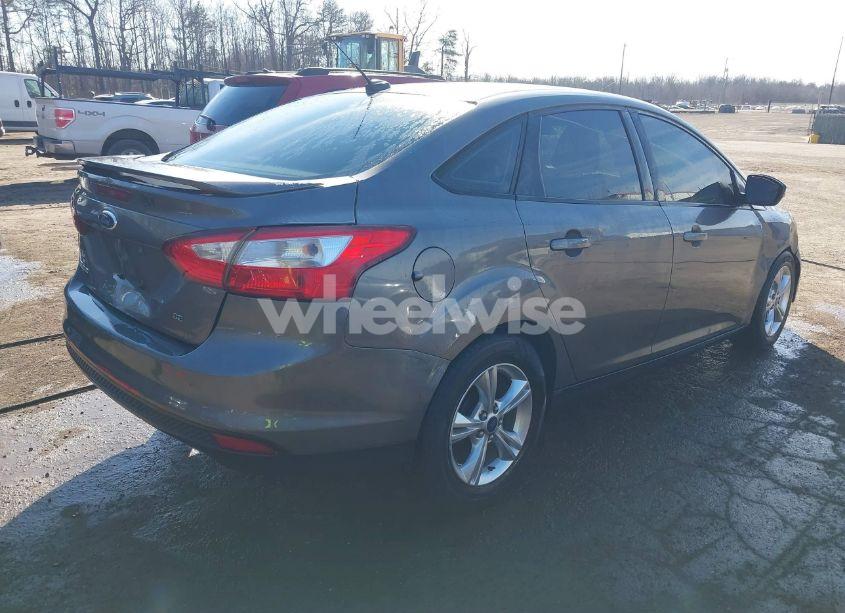 Photo 4 of 2012 Ford Focus SE (VIN 1FAHP3F2XCL293326)