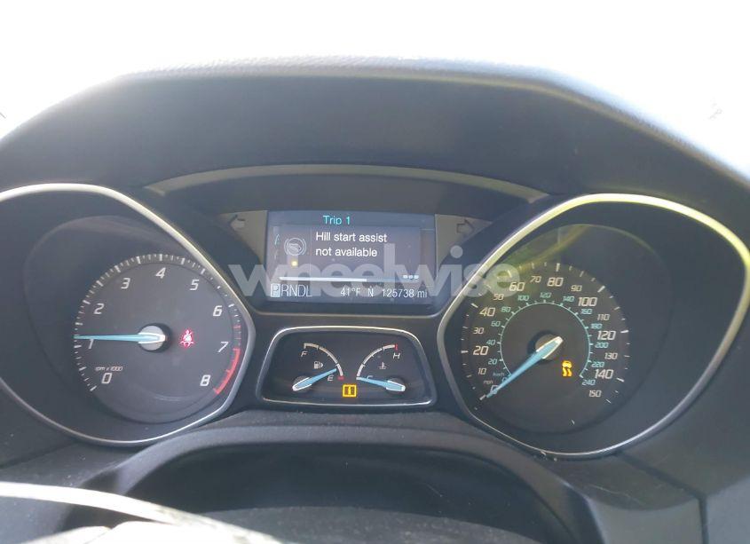 Photo 7 of 2012 Ford Focus SE (VIN 1FAHP3F2XCL293326)