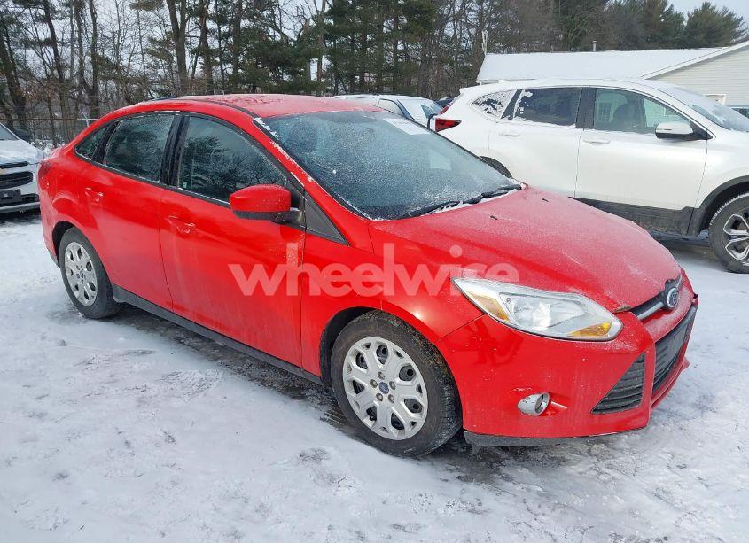 2012 Ford Focus SE (VIN 1FAHP3F2XCL299403) main photo