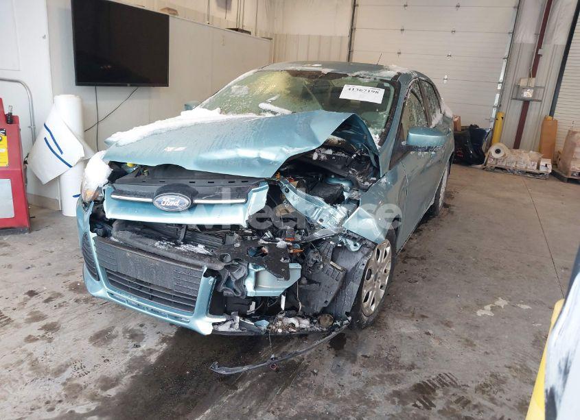 Photo 2 of 2012 Ford Focus SE (VIN 1FAHP3F2XCL378103)