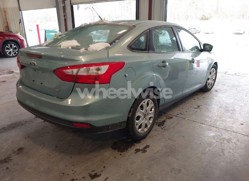 Photo 4 of 2012 Ford Focus SE (VIN 1FAHP3F2XCL378103)