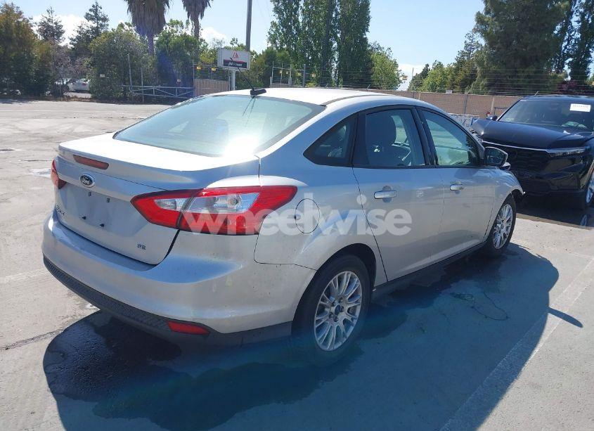Photo 4 of 2012 Ford Focus SE (VIN 1FAHP3F2XCL394978)