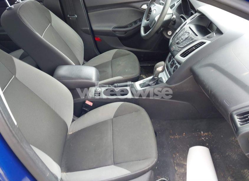 Photo 5 of 2012 Ford Focus SE (VIN 1FAHP3F2XCL421676)