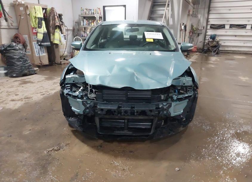 Photo 12 of 2012 Ford Focus SE (VIN 1FAHP3F2XCL426103)