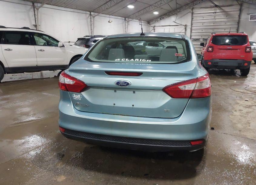 Photo 16 of 2012 Ford Focus SE (VIN 1FAHP3F2XCL426103)