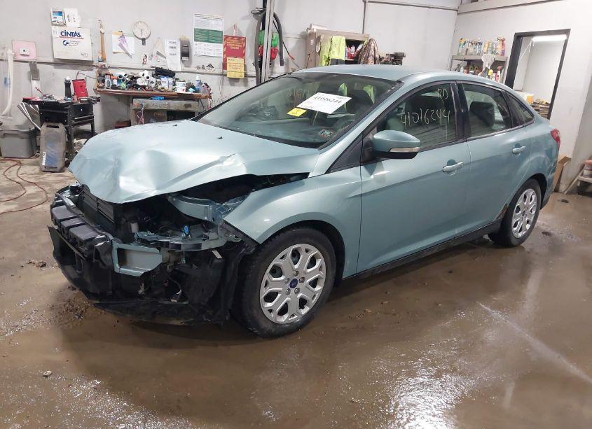 Photo 2 of 2012 Ford Focus SE (VIN 1FAHP3F2XCL426103)