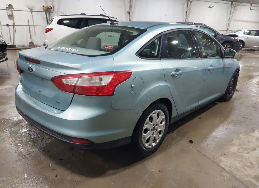 Photo 4 of 2012 Ford Focus SE (VIN 1FAHP3F2XCL426103)