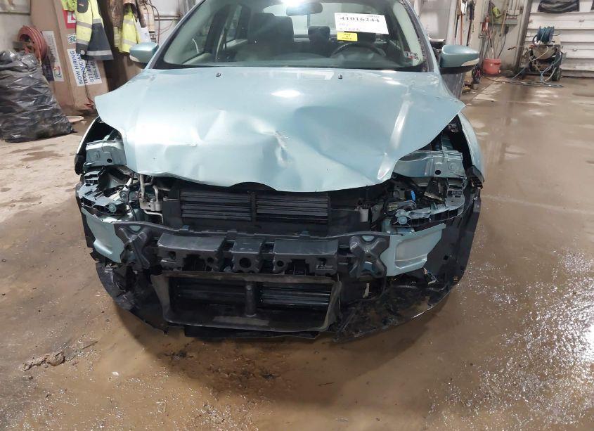 Photo 6 of 2012 Ford Focus SE (VIN 1FAHP3F2XCL426103)