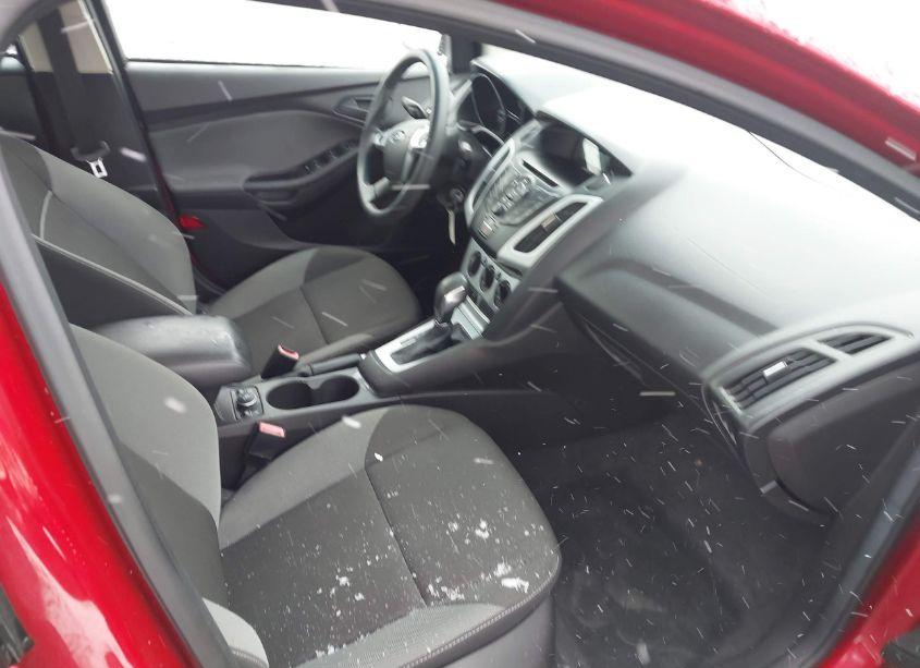 Photo 5 of 2012 Ford Focus SE (VIN 1FAHP3F2XCL439207)