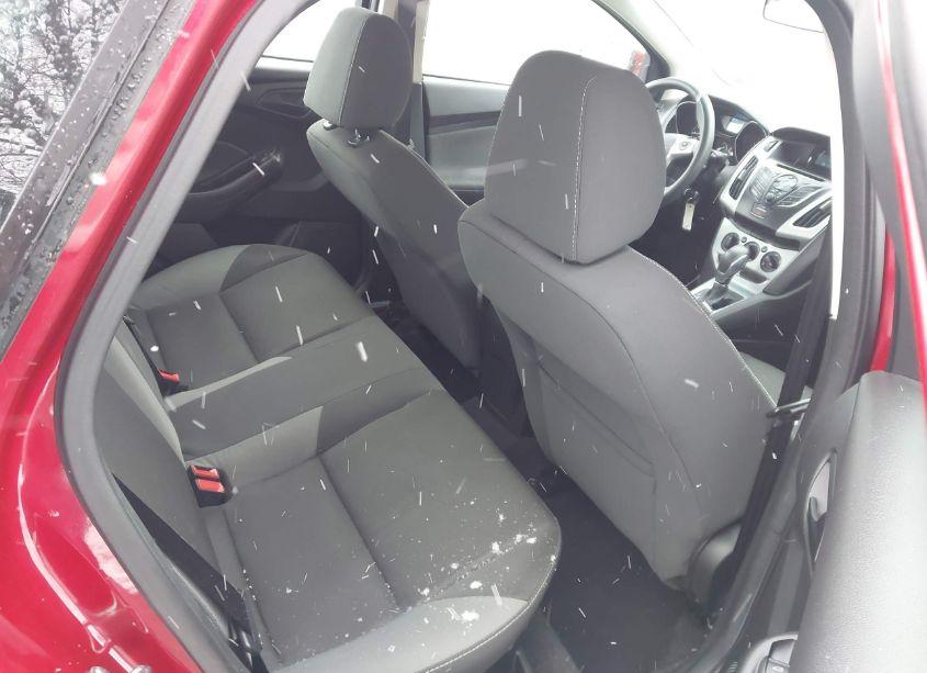 Photo 8 of 2012 Ford Focus SE (VIN 1FAHP3F2XCL439207)