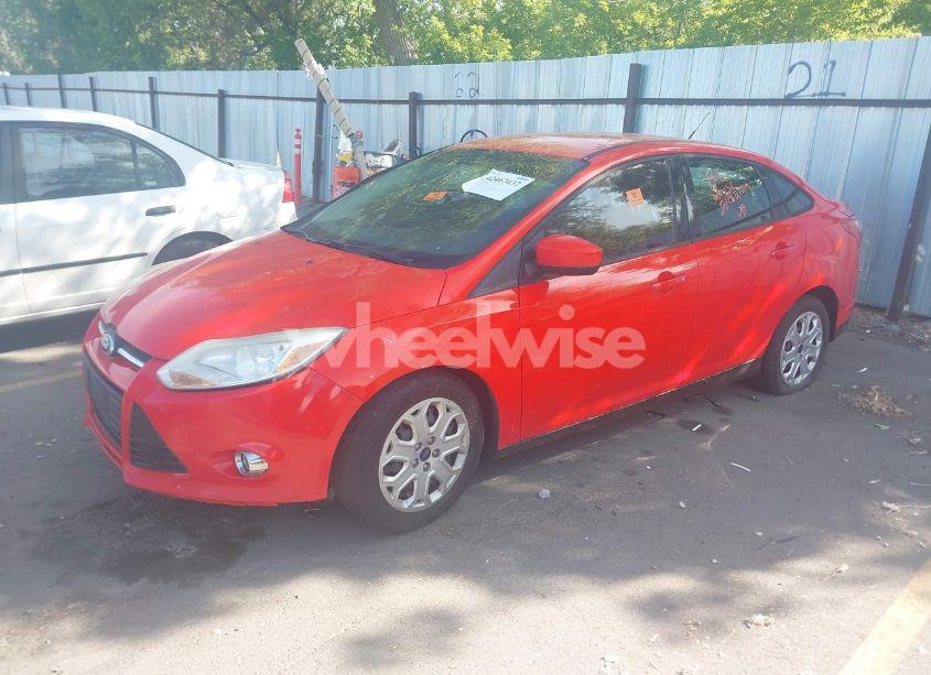 Photo 2 of 2012 Ford Focus SE (VIN 1FAHP3F2XCL454967)