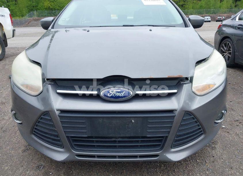 Photo 12 of 2012 Ford Focus SE (VIN 1FAHP3F2XCL458016)