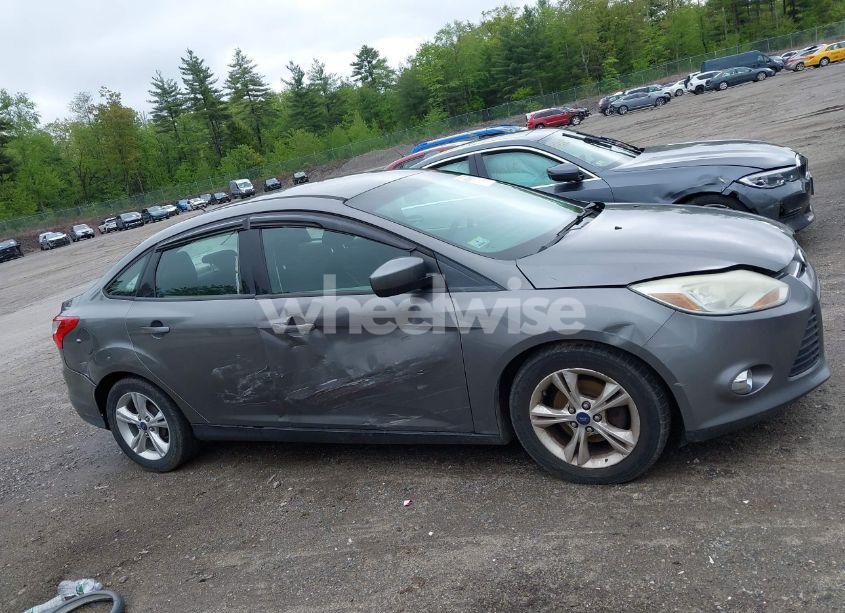 Photo 13 of 2012 Ford Focus SE (VIN 1FAHP3F2XCL458016)