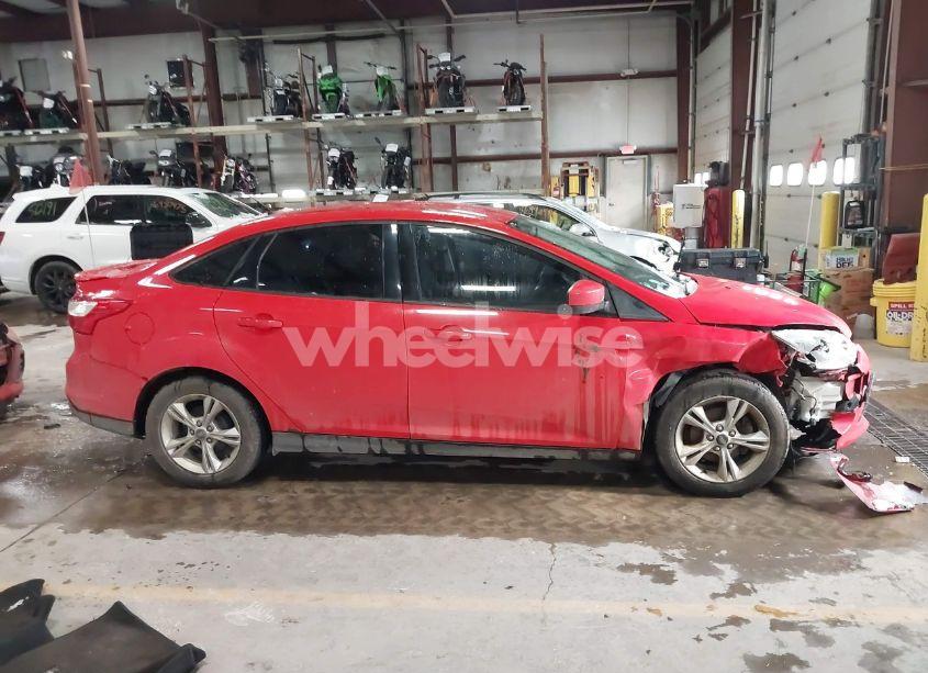 Photo 13 of 2012 Ford Focus SE (VIN 1FAHP3F2XCL470568)