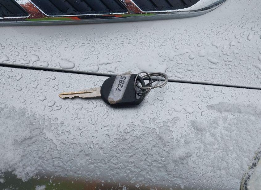 Photo 11 of 2010 Ford Focus SE (VIN 1FAHP3FN0AW147653)