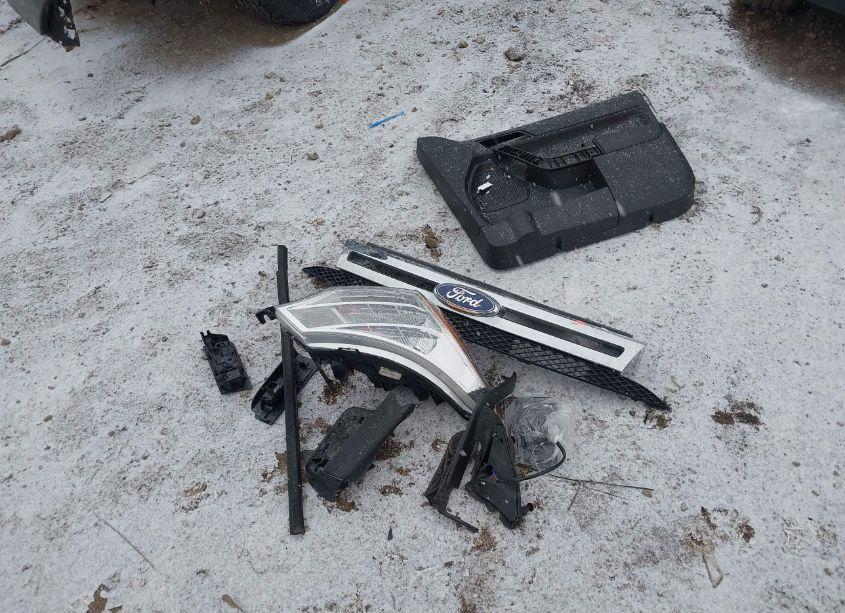 Photo 12 of 2010 Ford Focus SE (VIN 1FAHP3FN0AW147653)