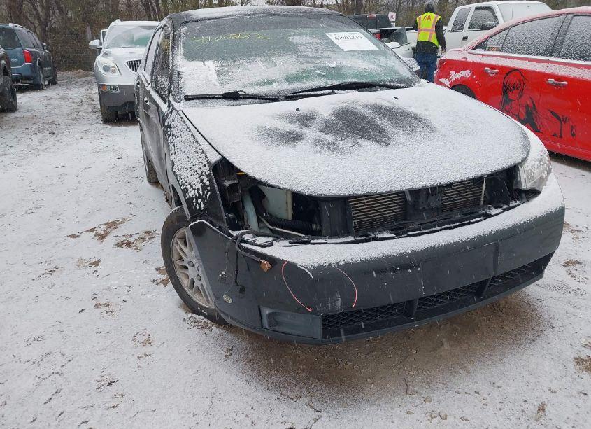 Photo 6 of 2010 Ford Focus SE (VIN 1FAHP3FN0AW147653)