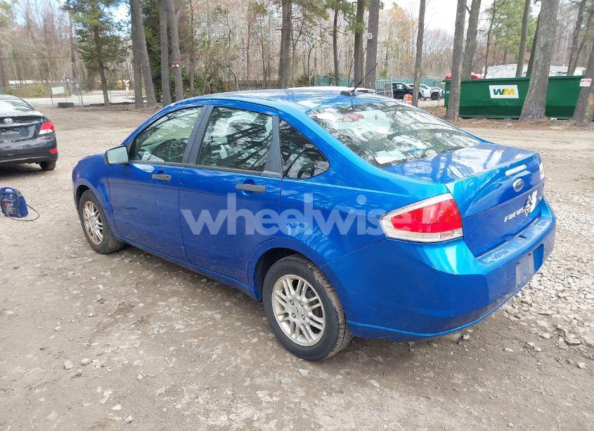 Photo 3 of 2010 Ford Focus SE (VIN 1FAHP3FN0AW149225)
