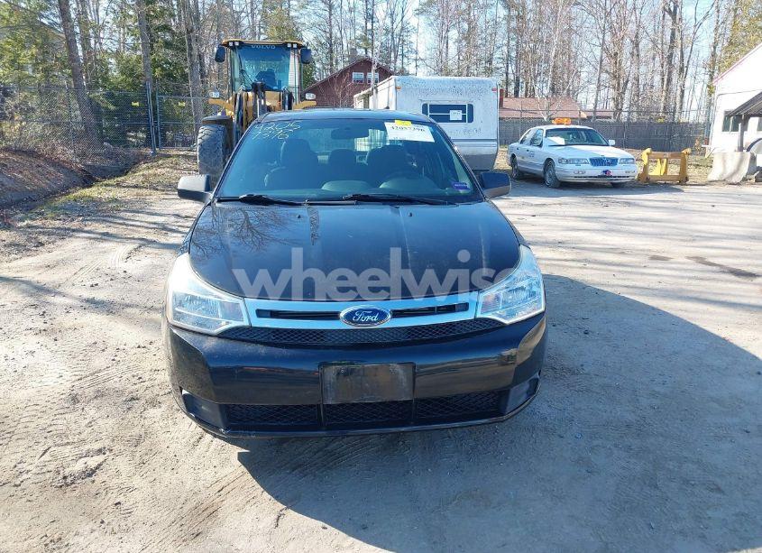 Photo 13 of 2010 Ford Focus SE (VIN 1FAHP3FN0AW213568)