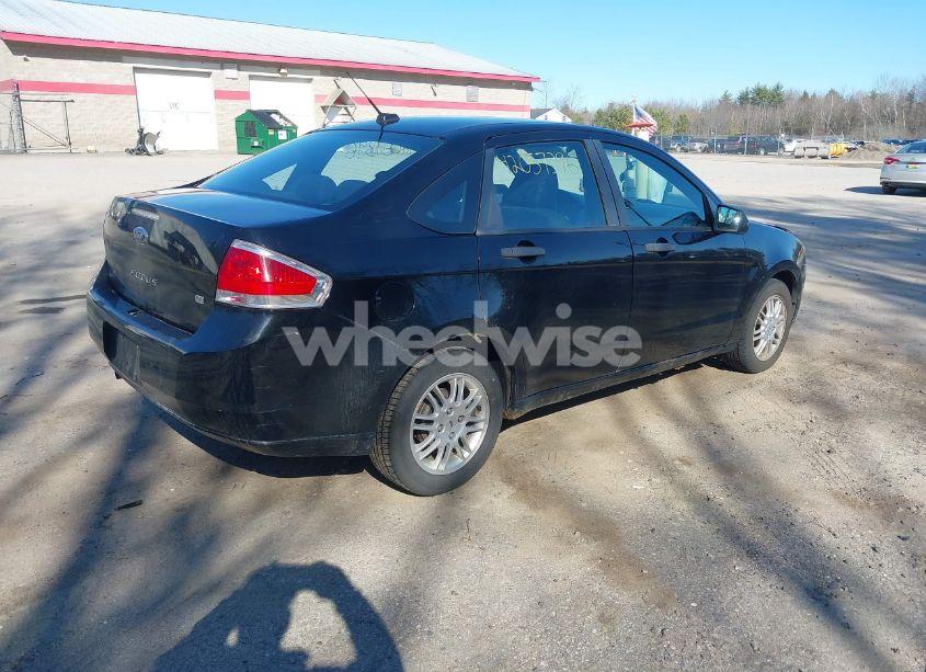 Photo 4 of 2010 Ford Focus SE (VIN 1FAHP3FN0AW213568)