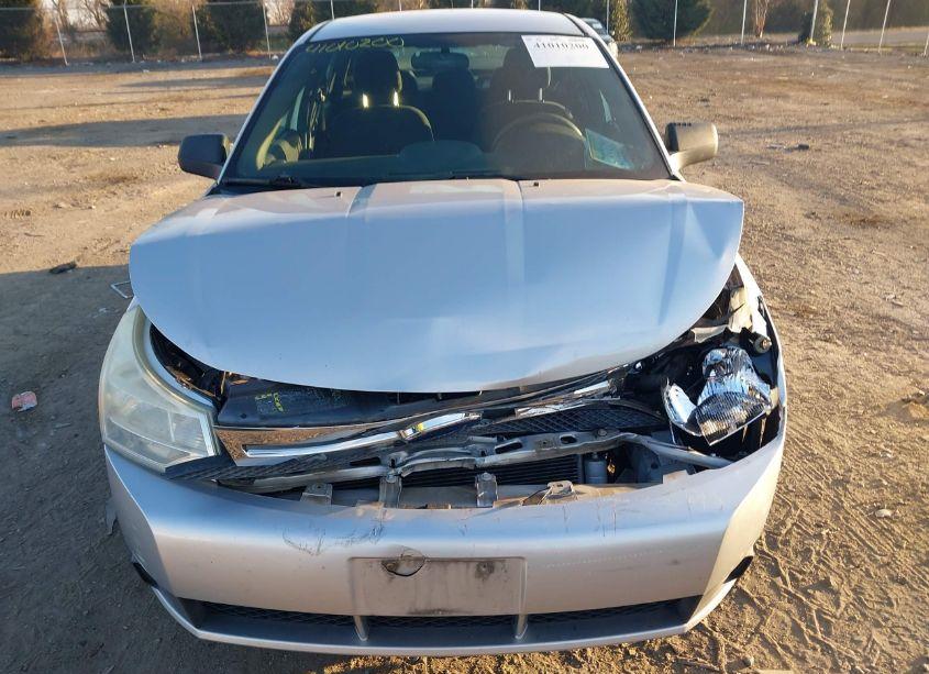 Photo 12 of 2010 Ford Focus SE (VIN 1FAHP3FN0AW233738)