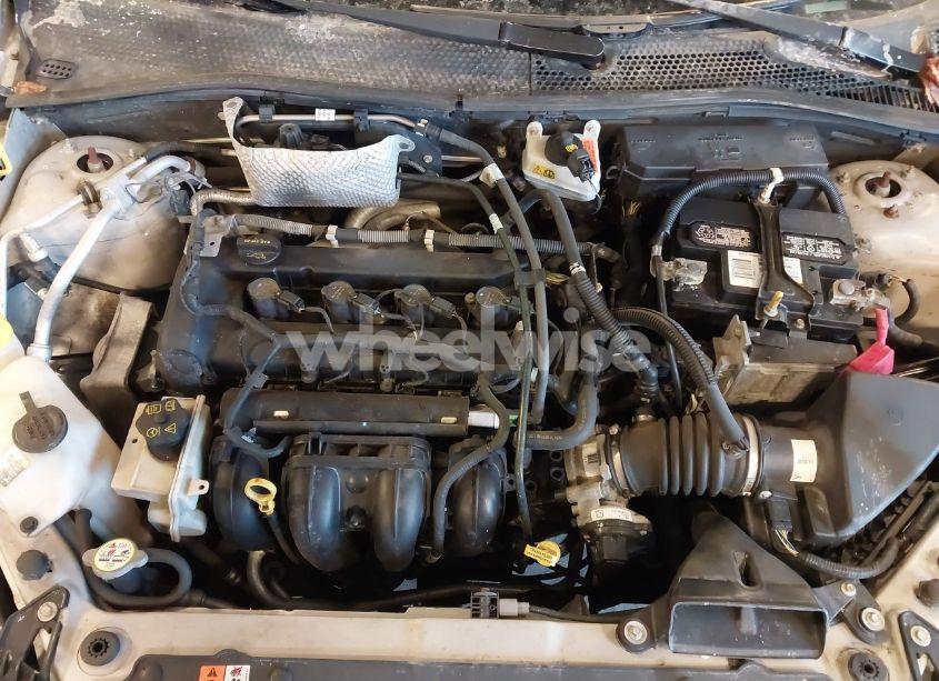 Photo 10 of 2010 Ford Focus SE (VIN 1FAHP3FN0AW248823)