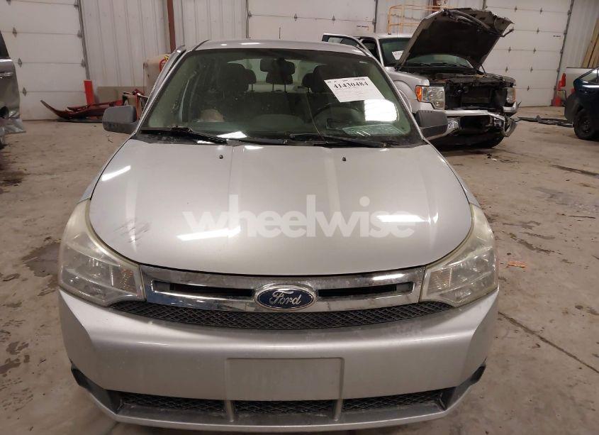 Photo 12 of 2010 Ford Focus SE (VIN 1FAHP3FN0AW248823)