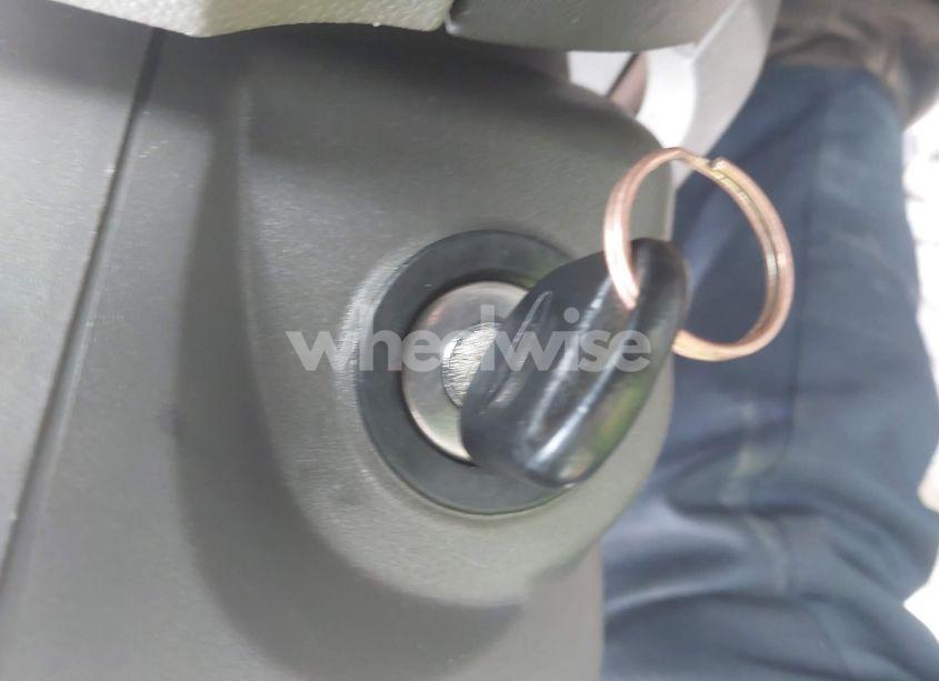 Photo 11 of 2010 Ford Focus SE (VIN 1FAHP3FN0AW253861)