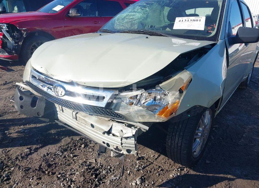 Photo 6 of 2010 Ford Focus SE (VIN 1FAHP3FN0AW255934)