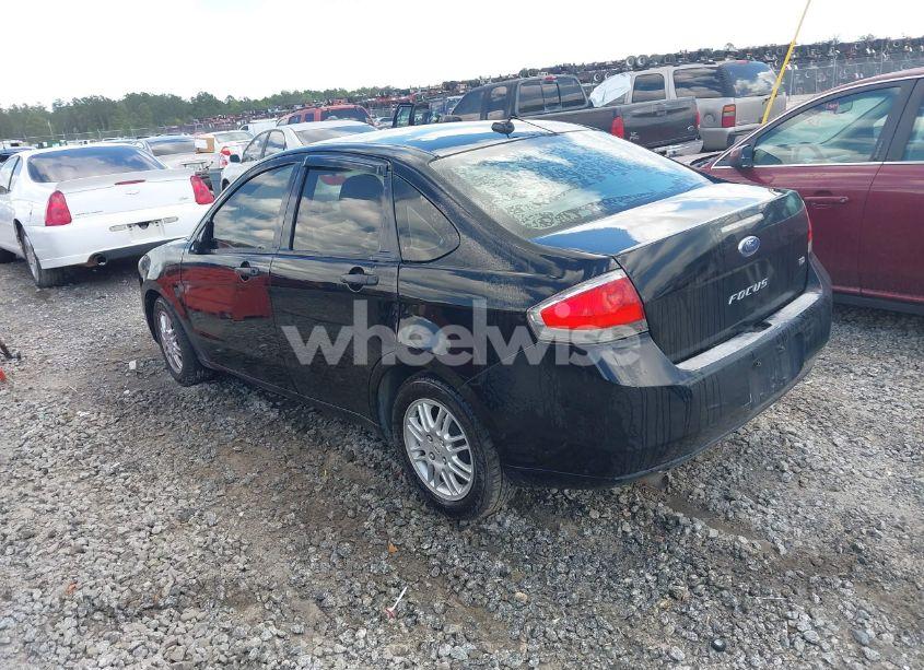 Photo 3 of 2011 Ford Focus SE (VIN 1FAHP3FN0BW120650)