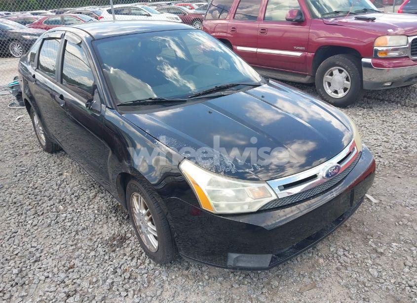 Photo 6 of 2011 Ford Focus SE (VIN 1FAHP3FN0BW120650)