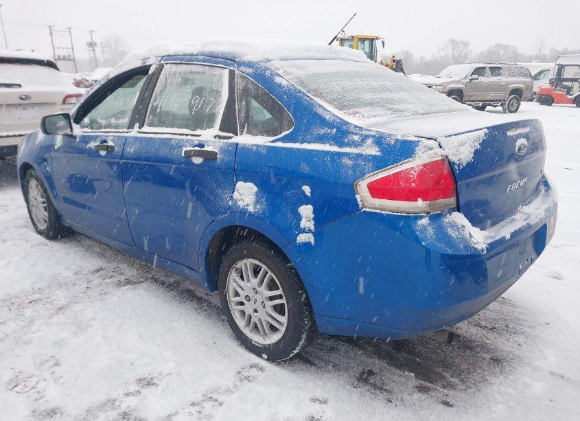 Photo 3 of 2011 Ford Focus SE (VIN 1FAHP3FN0BW133379)