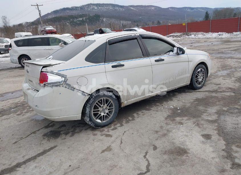 Photo 4 of 2011 Ford Focus SE (VIN 1FAHP3FN0BW139604)