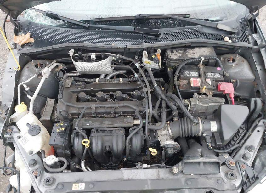 Photo 10 of 2011 Ford Focus SE (VIN 1FAHP3FN0BW161344)